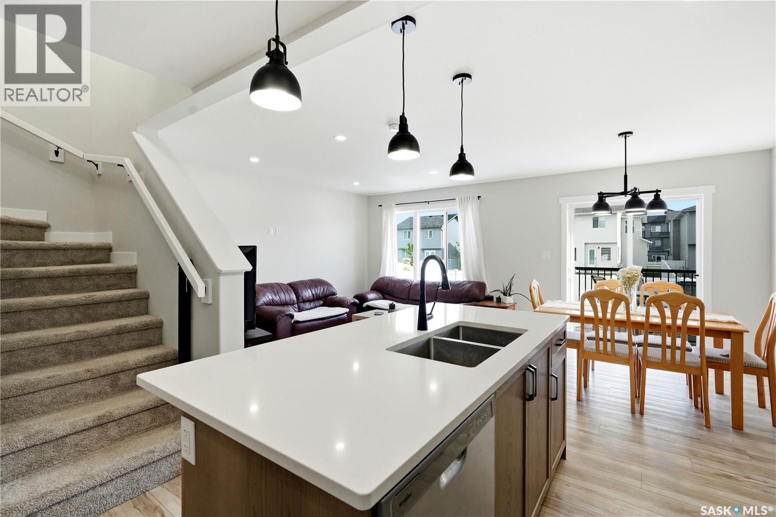 440 Myles Heidt MANOR — photo 16