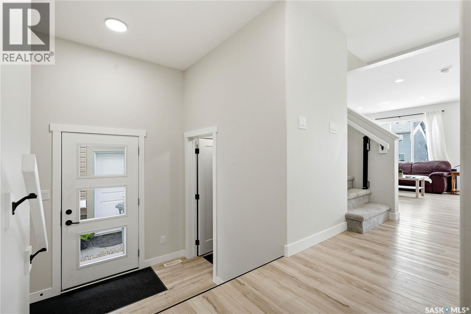440 Myles Heidt MANOR — photo 6
