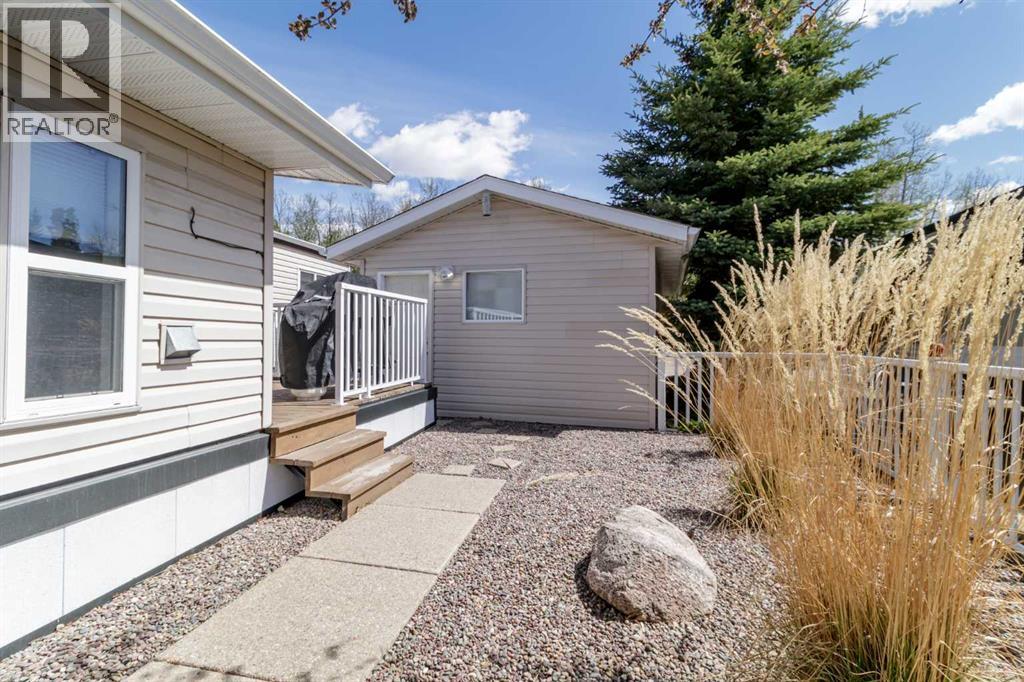 46A, 10046 township road 422 - 16