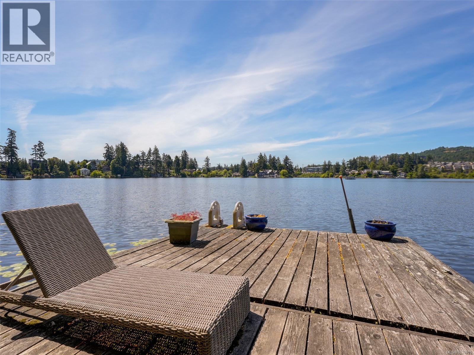 1167 Goldstream Ave - 3