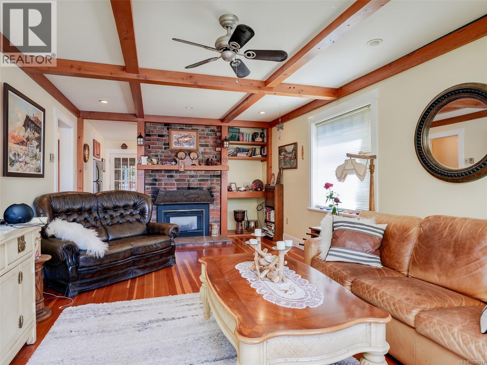 1167 Goldstream Ave - 9