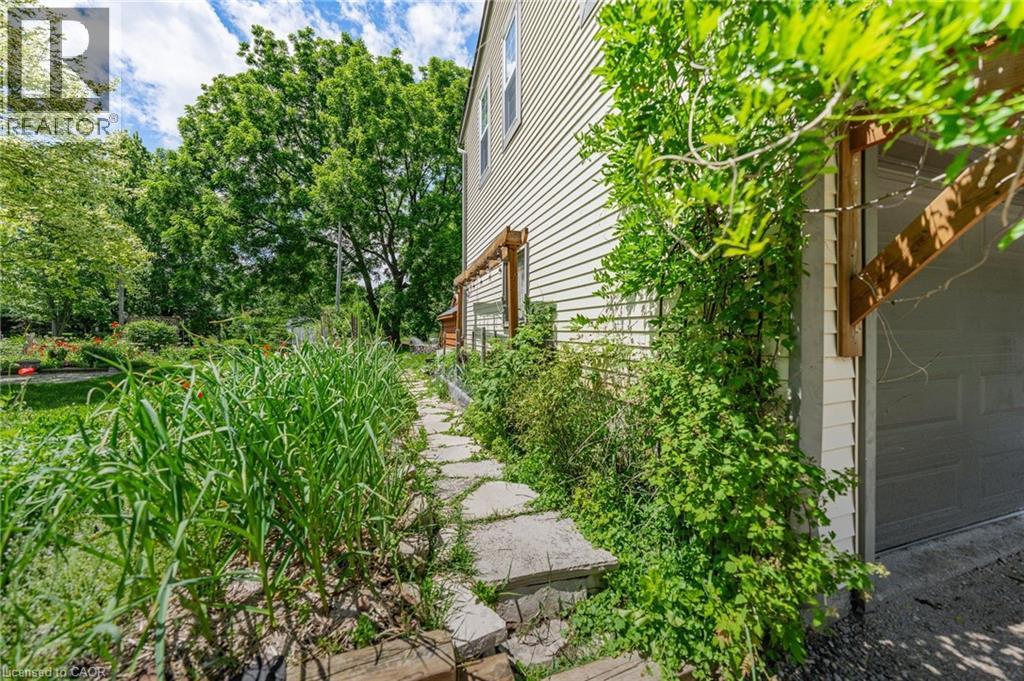 30 KATHERINE Street N Unit# LOWER, Winterbourne — photo 3