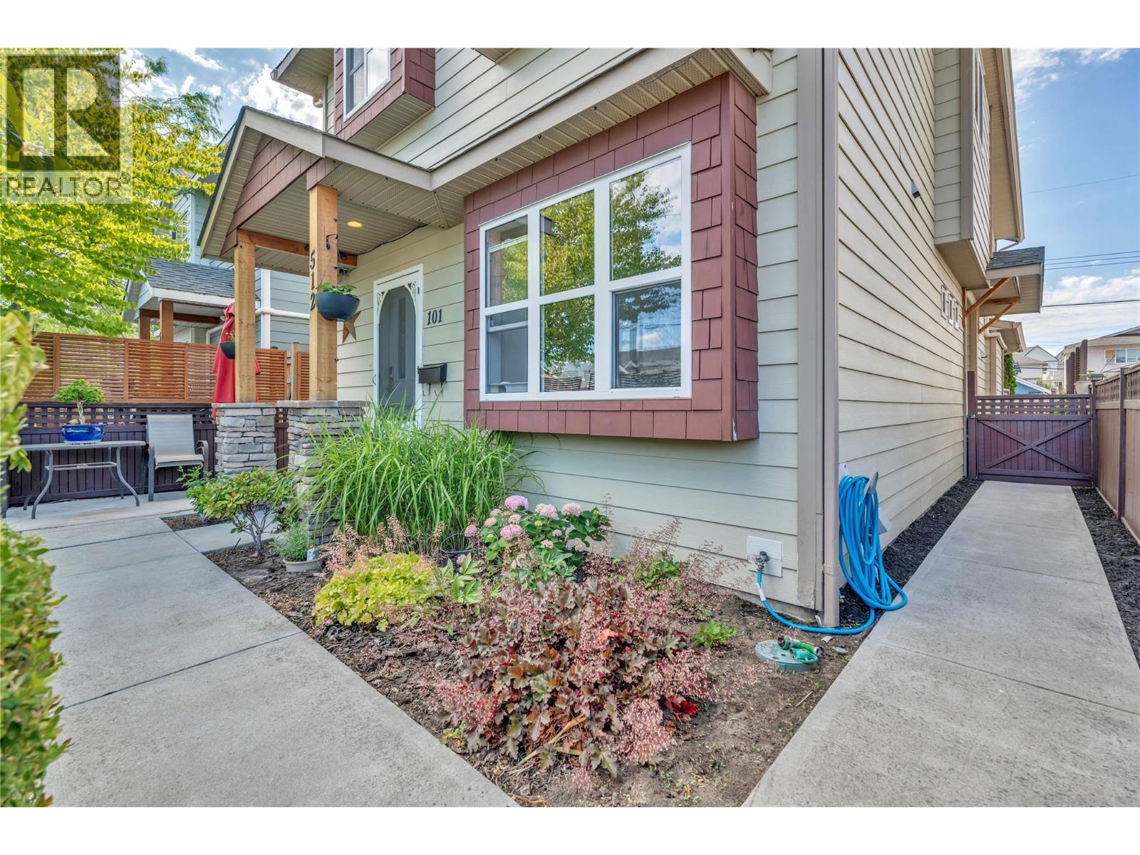 #101 512 Westminster Avenue W - 2