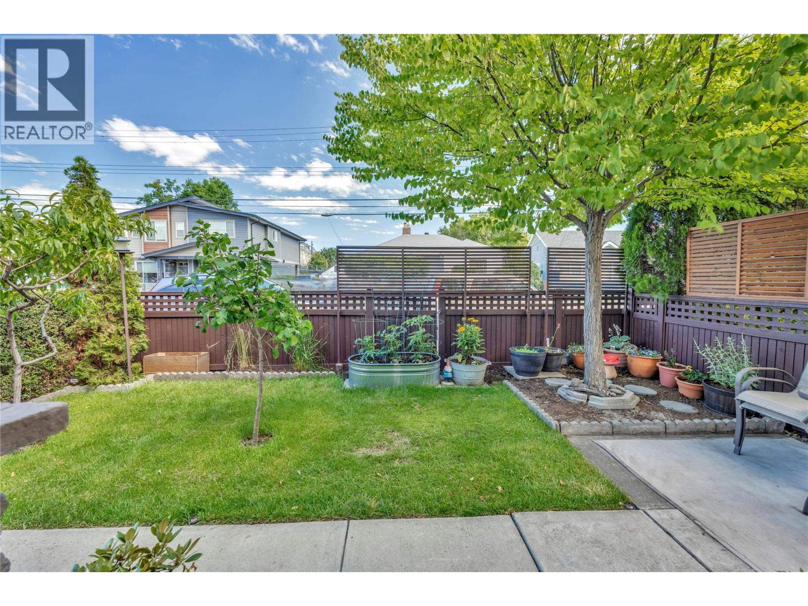 #101 512 Westminster Avenue W - 21