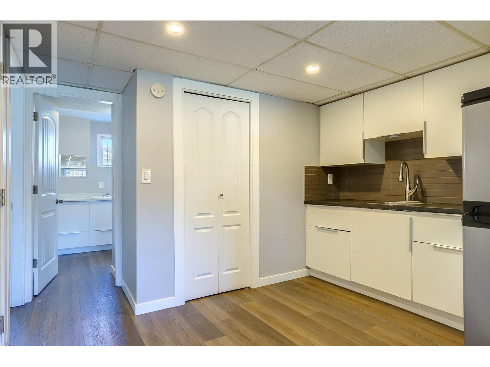 4109 24 Avenue - 29