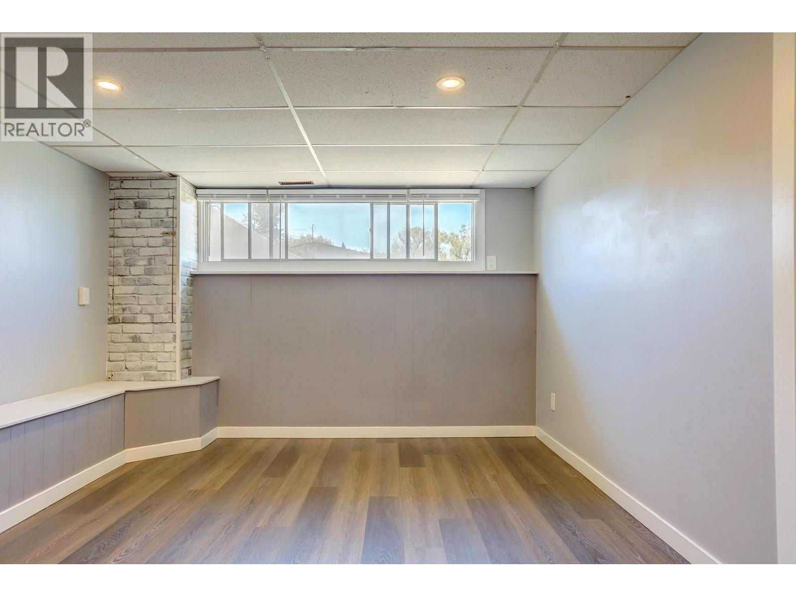 4109 24 Avenue - 31