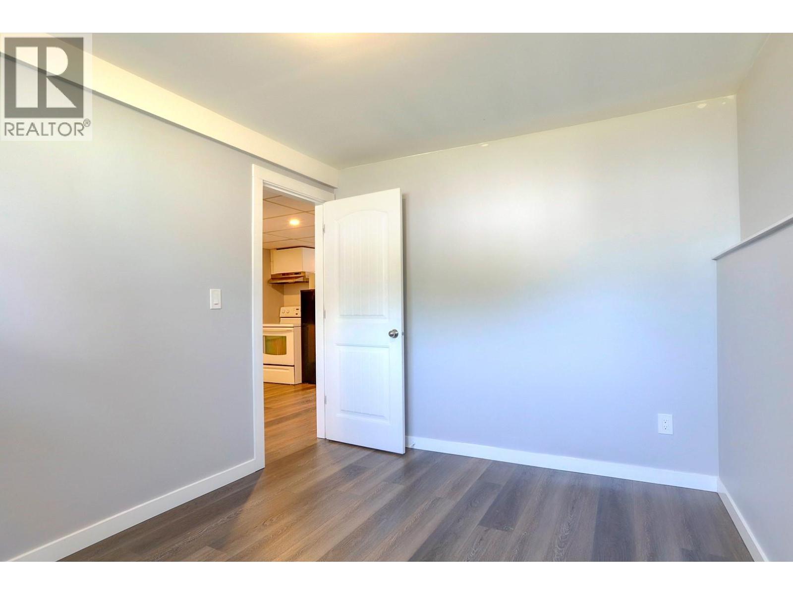 4109 24 Avenue - 43