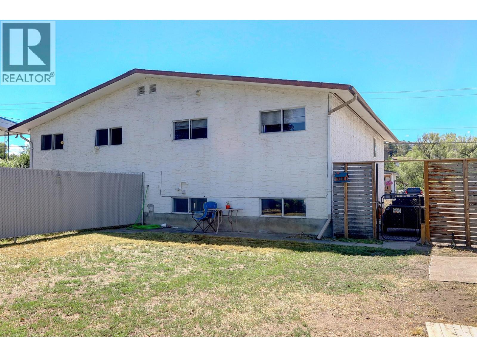 4109 24 Avenue - 47