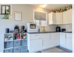 Living room - 4109 24 Avenue, Vernon, BC V1T1M1 Photo 12
