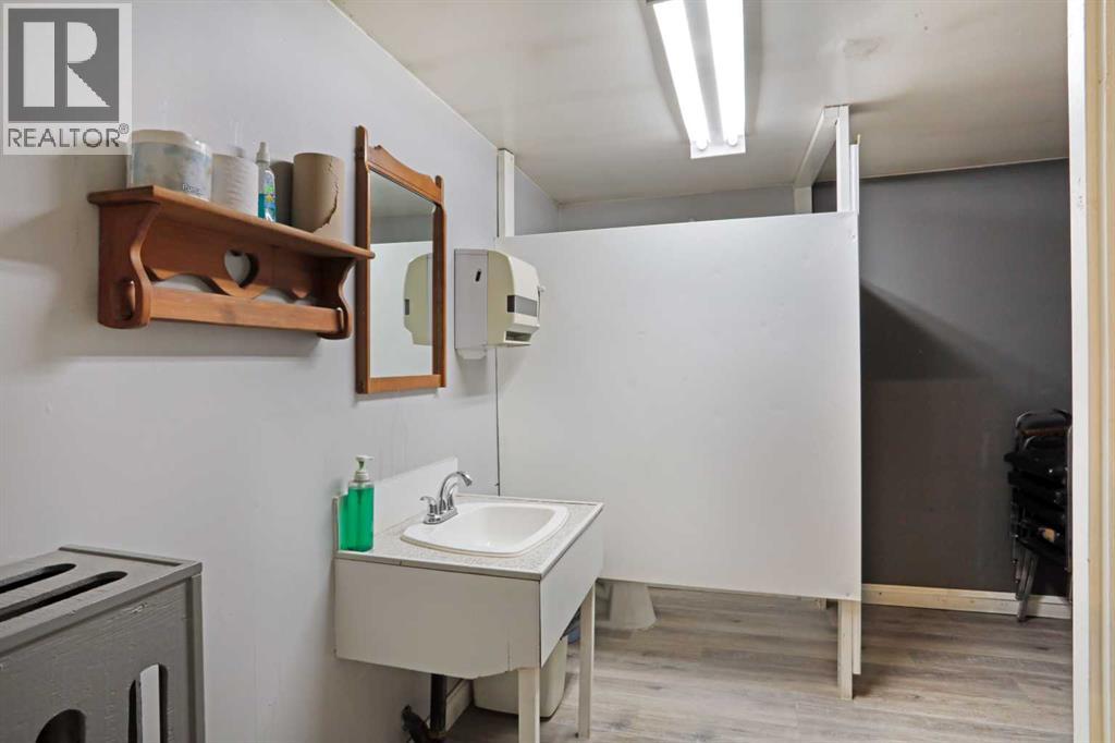 221 Centre Street - Photo 22