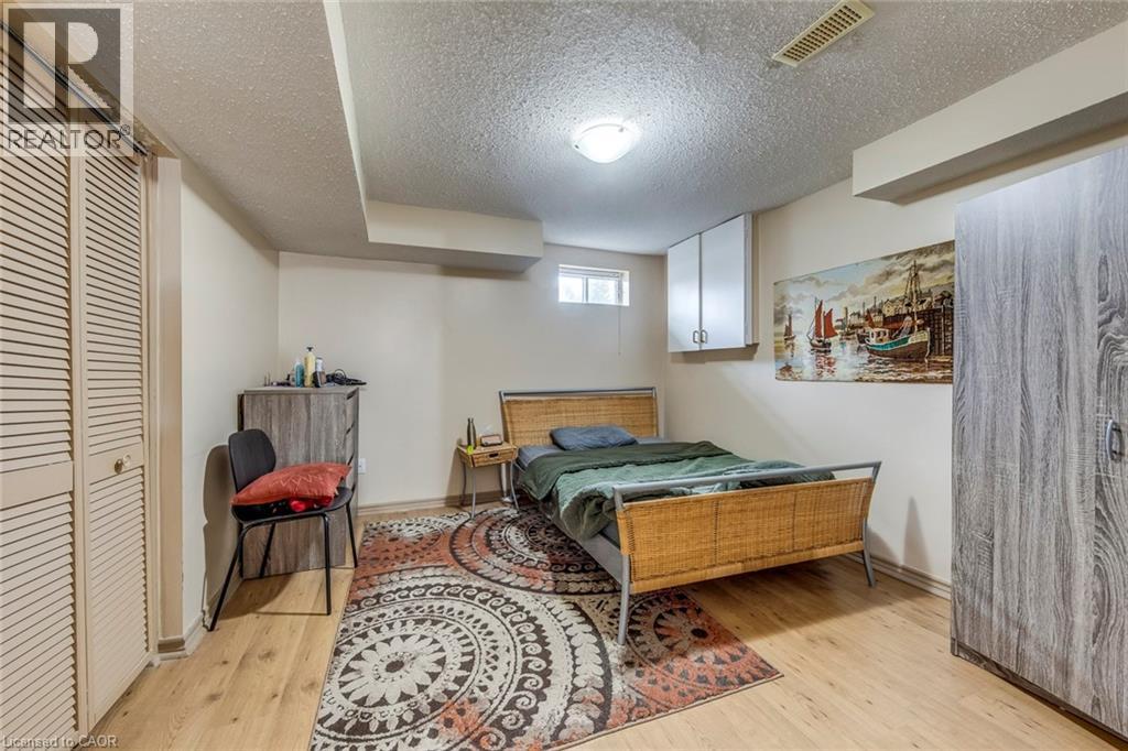 1209 OLD OAK Drive - 42