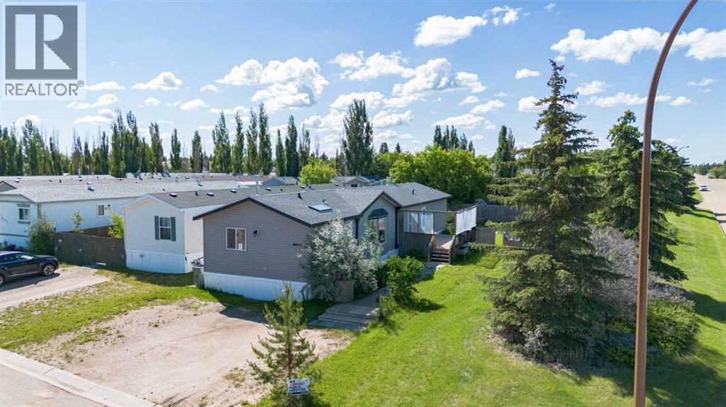 6013 54 Ave Close - 2