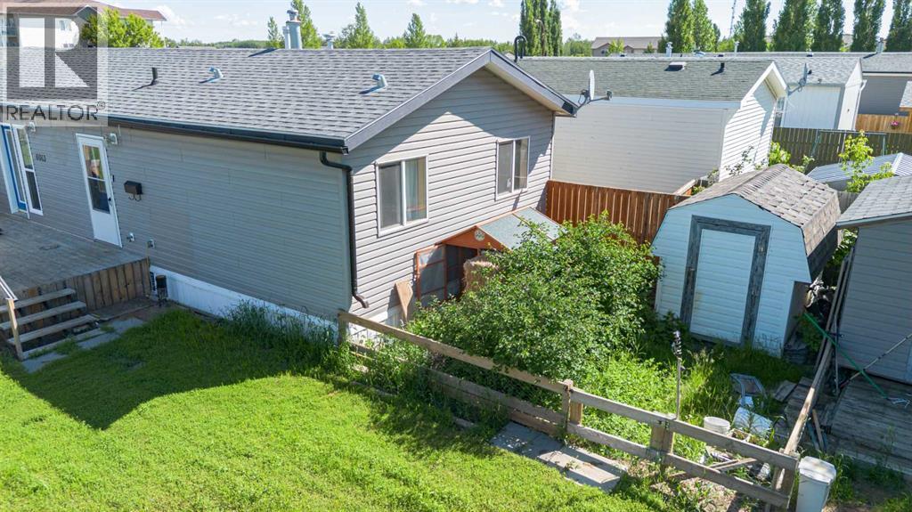 6013 54 Ave Close - 39