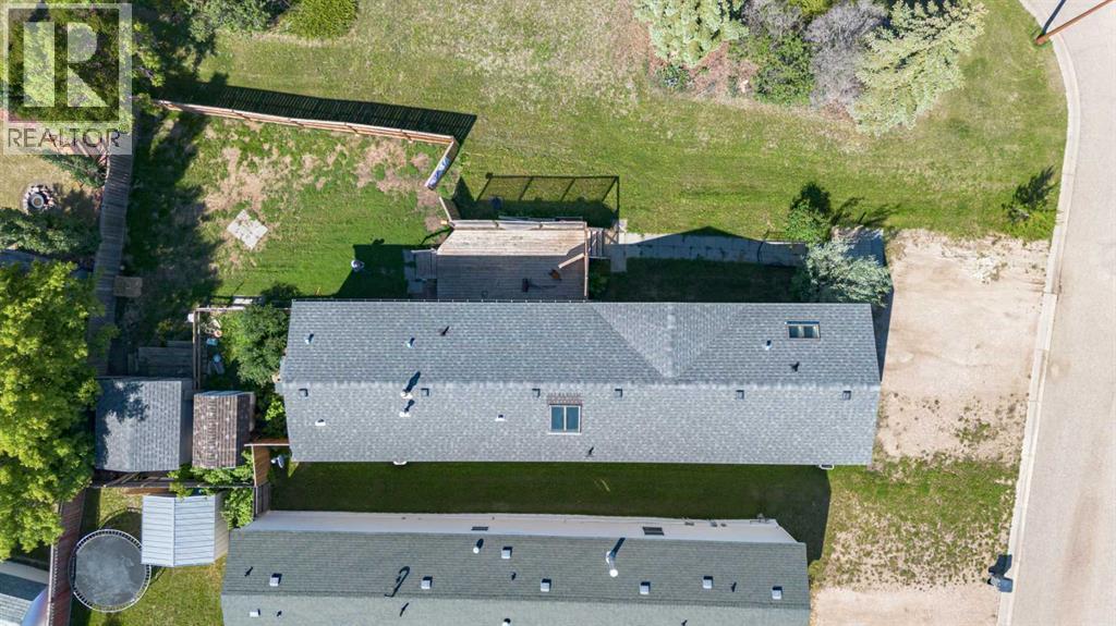 6013 54 Ave Close - 44