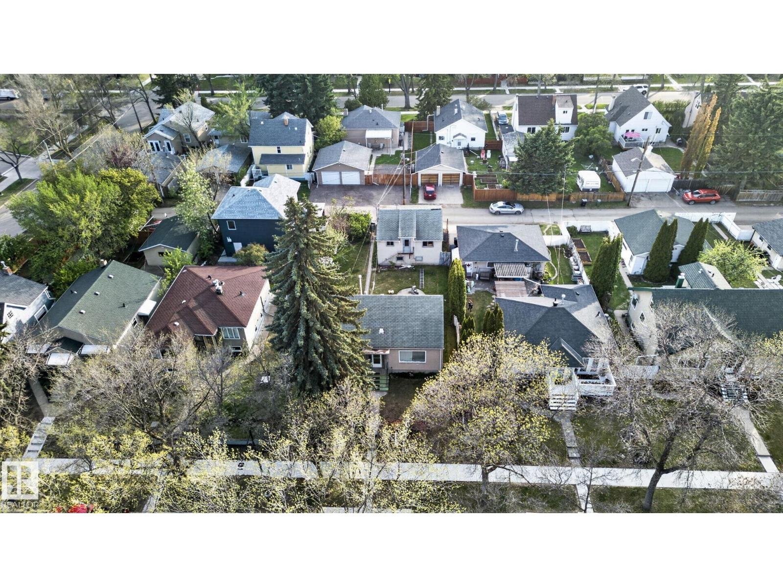 11614 70 ST NW - 8