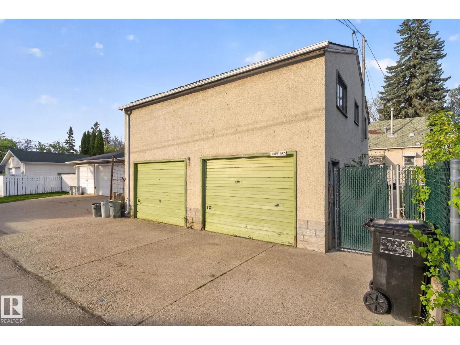 11614 70 ST NW - 3