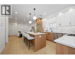 1 6176 Elgin Avenue, Burnaby, BC V5H3S4 Photo 15
