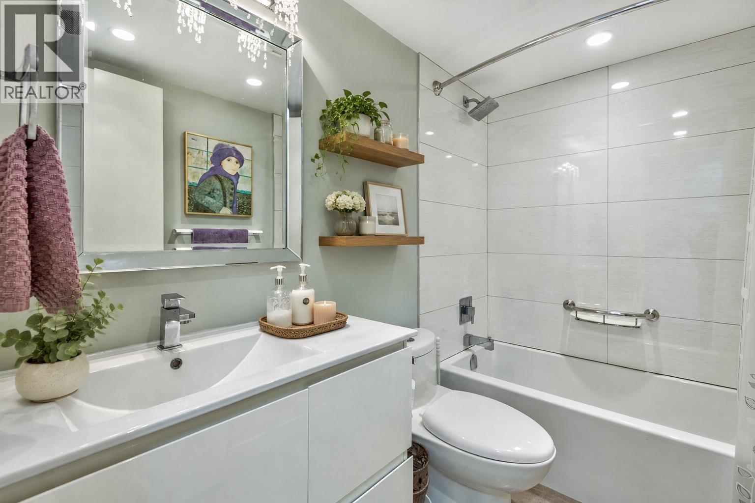 310 1236 W 8TH AVENUE, Vancouver
