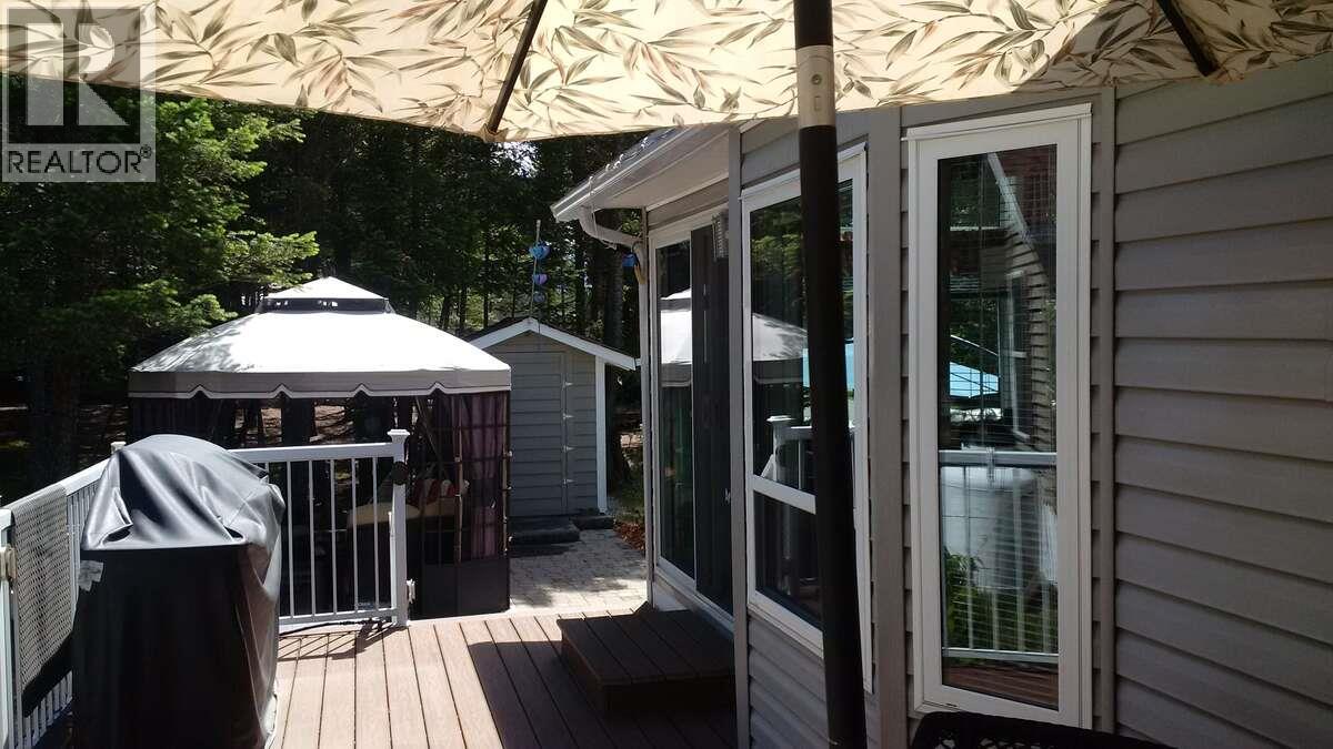 4889 LYNX Crescent - 4