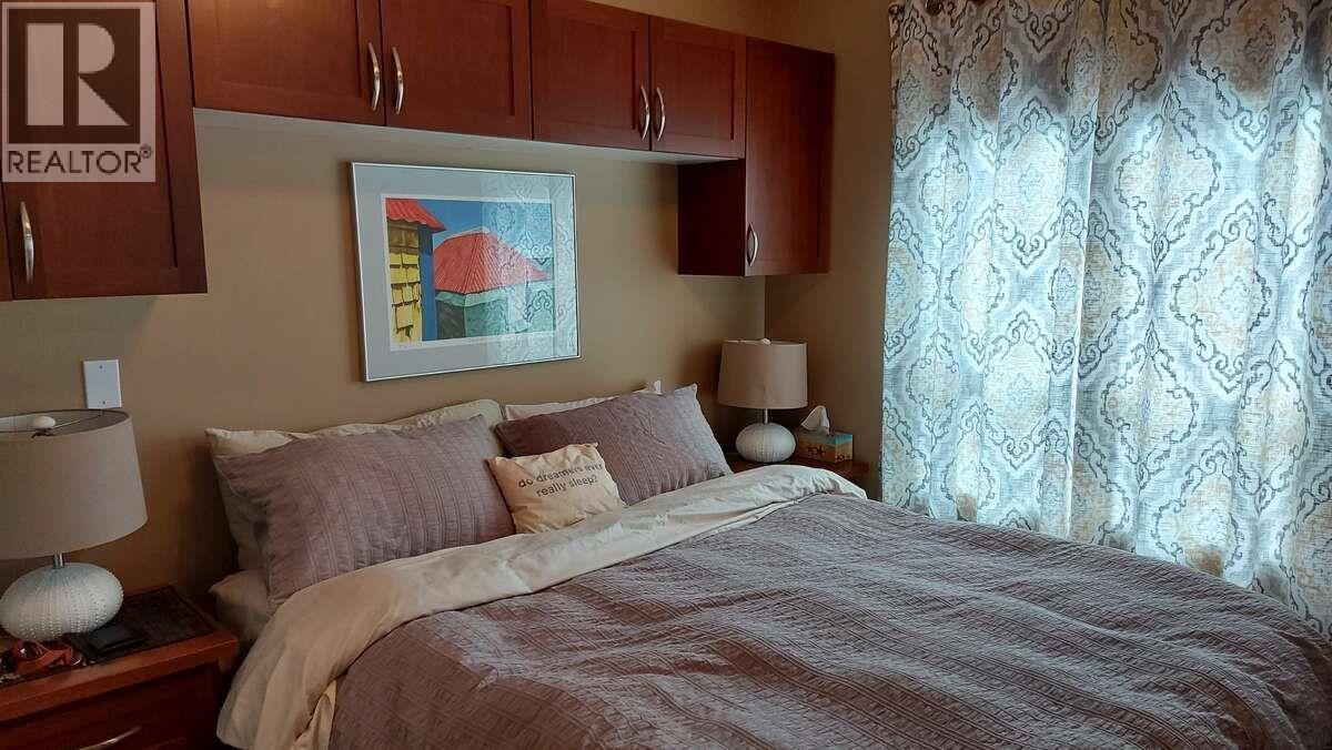 4889 LYNX Crescent - 25