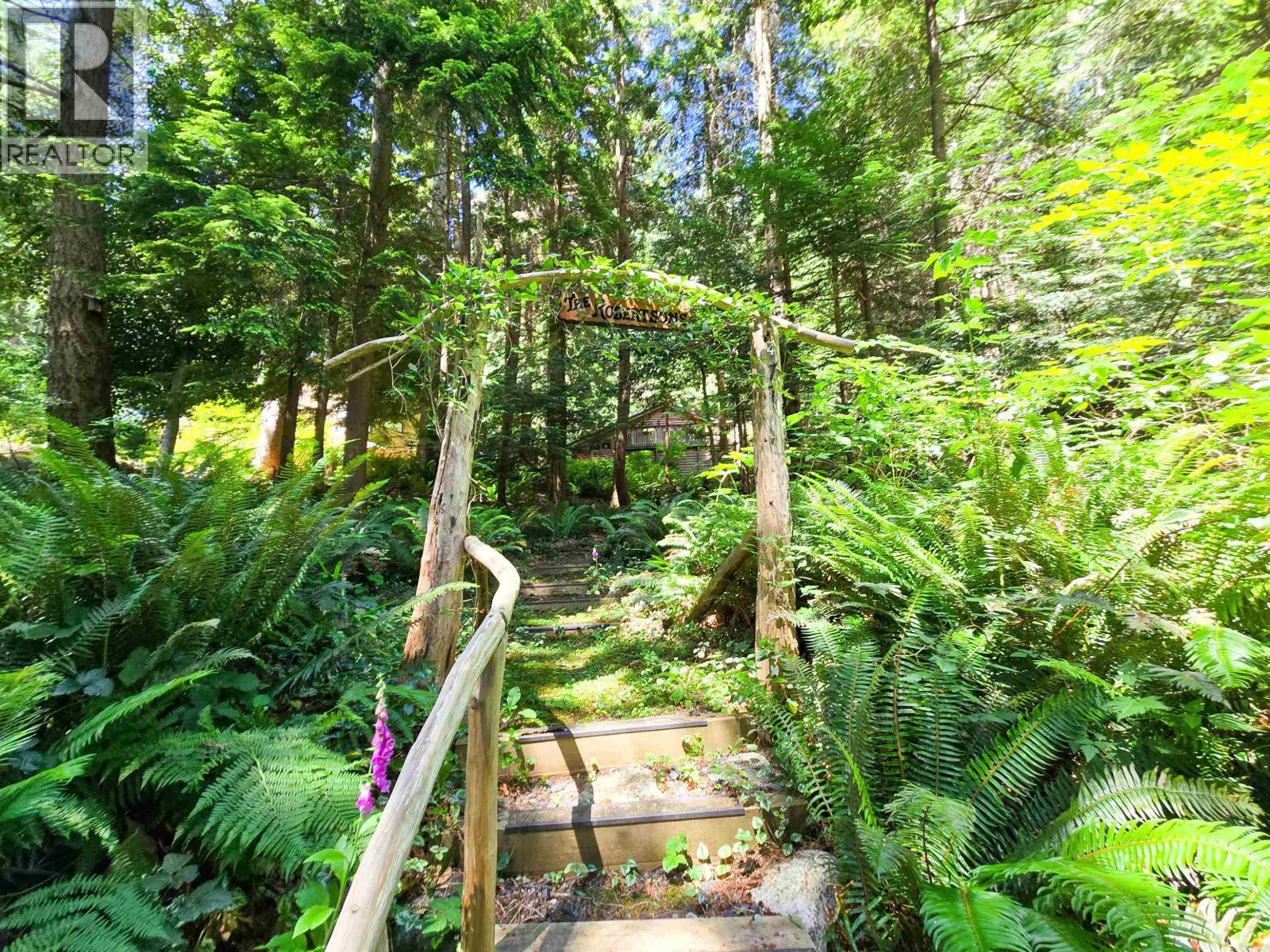 477 GAVIN ROAD, Keats Island