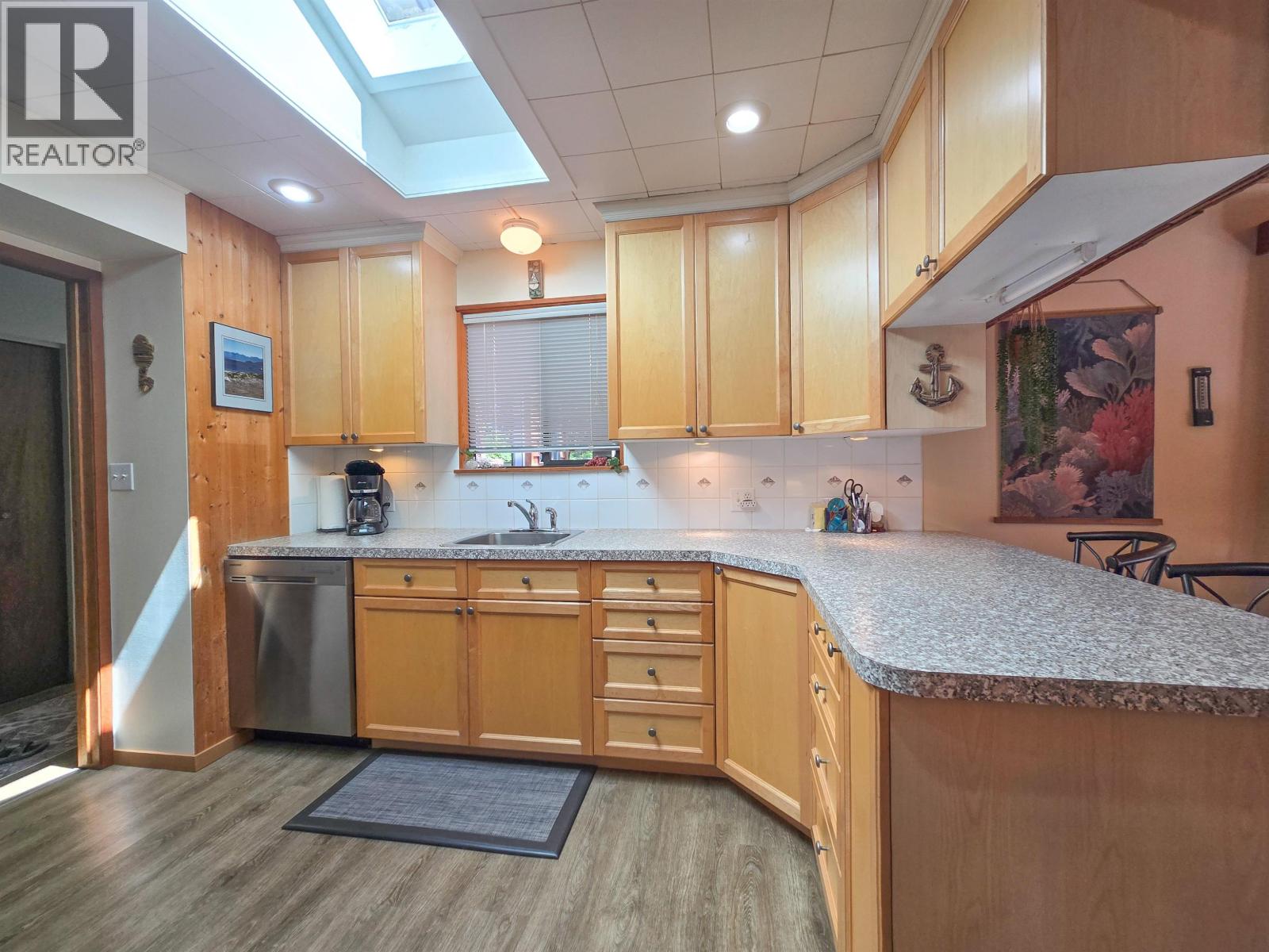 477 GAVIN ROAD, Keats Island