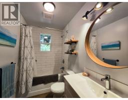 477 Gavin Road, Keats Island, BC V0N1V0 Photo 11
