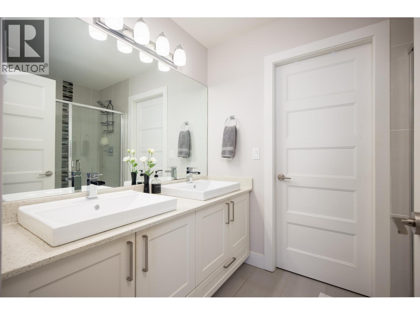 11 2139 PRAIRIE AVENUE, Port Coquitlam