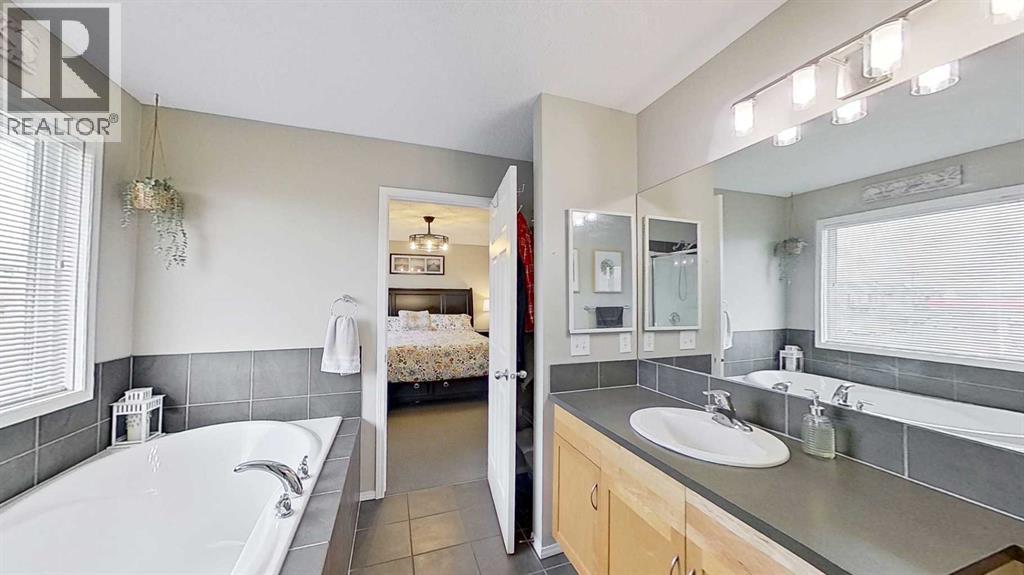 17 Sunset Heights - 26