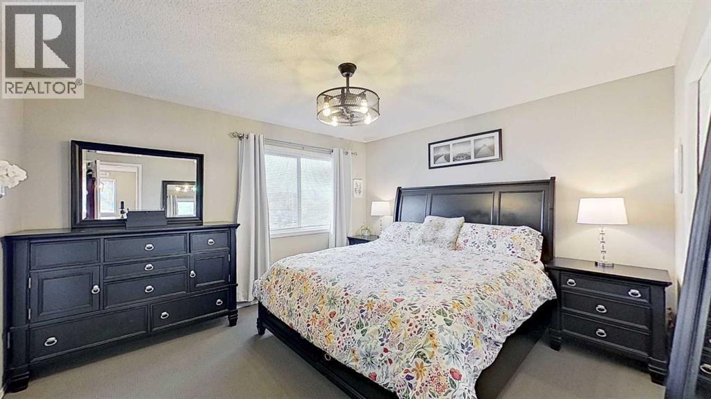 17 Sunset Heights - 23