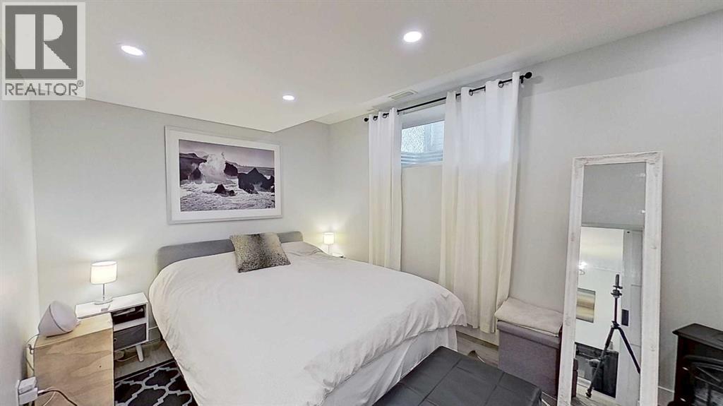 17 Sunset Heights - 30