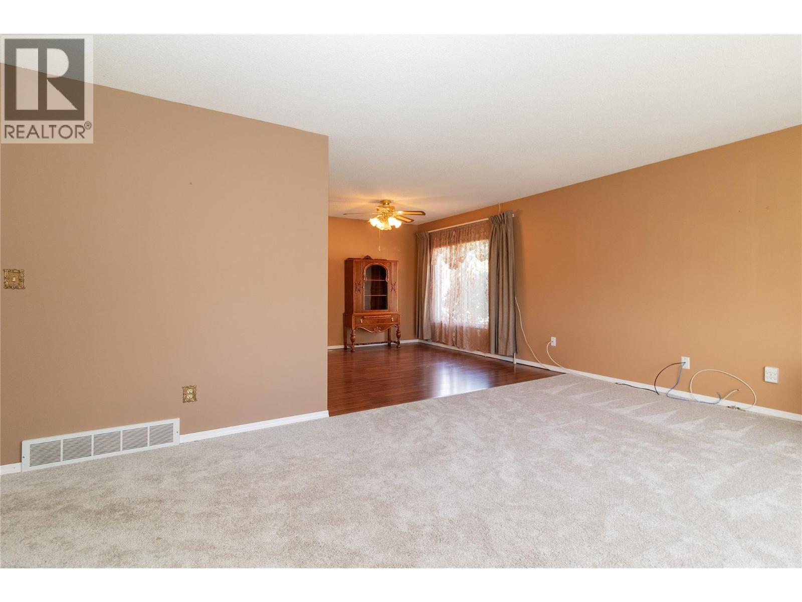 750 Falkirk Road, Kelowna