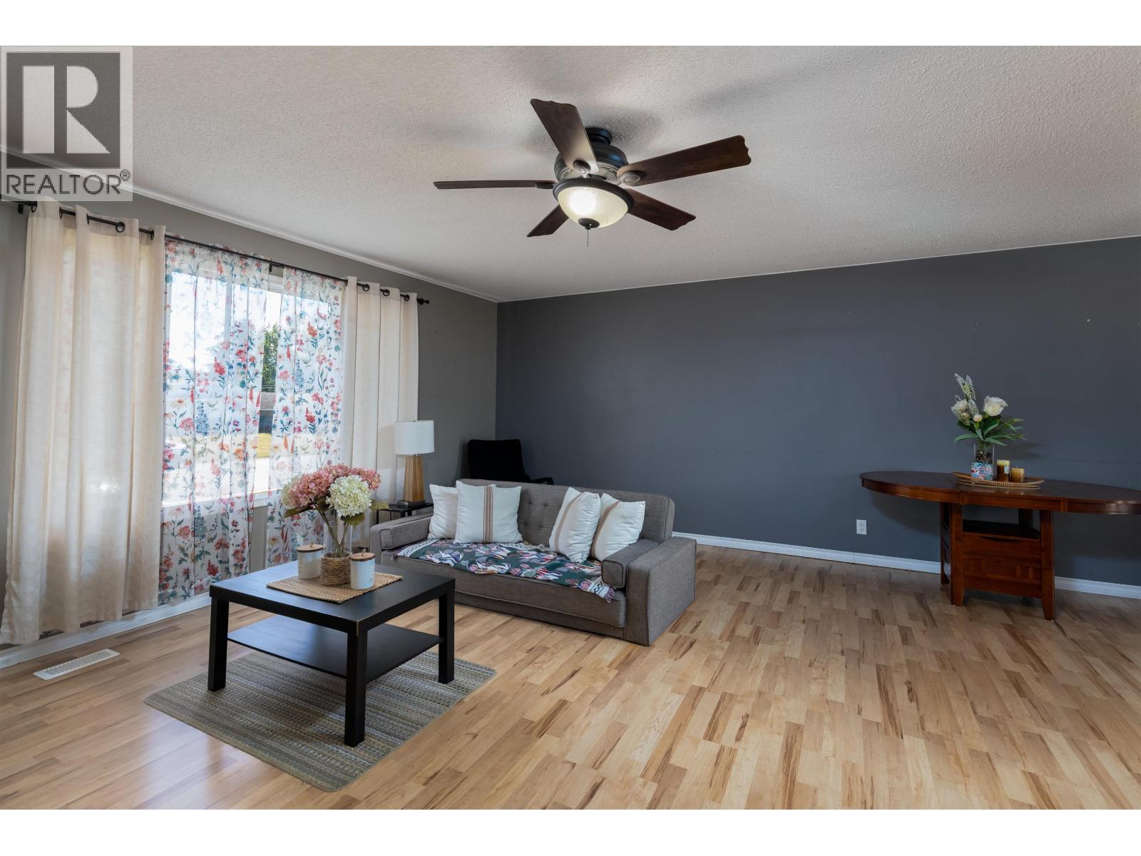 4920 LAZELLE AVENUE - 5
