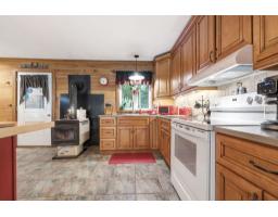 28 Ch. Mitchell, Otter Lake, QC J0X2P0 Photo 22