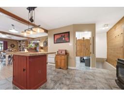 28 Ch. Mitchell, Otter Lake, QC J0X2P0 Photo 23