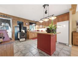 28 Ch. Mitchell, Otter Lake, QC J0X2P0 Photo 24