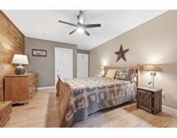 28 Ch. Mitchell, Otter Lake, QC J0X2P0 Photo 37