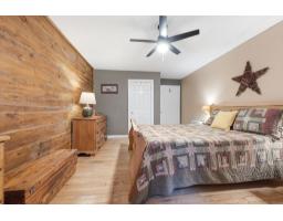 28 Ch. Mitchell, Otter Lake, QC J0X2P0 Photo 38