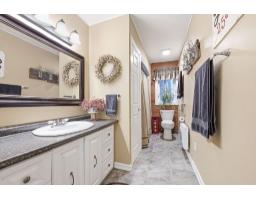 28 Ch. Mitchell, Otter Lake, QC J0X2P0 Photo 40