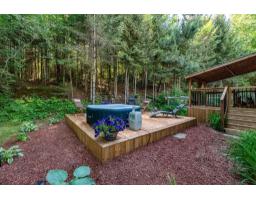 28 Ch. Mitchell, Otter Lake, QC J0X2P0 Photo 71
