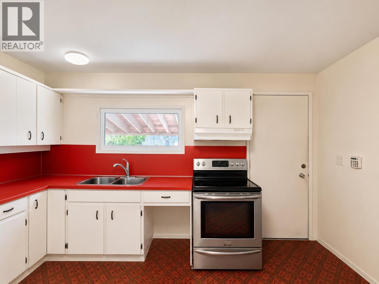 2707 MERRITT ROAD - 5