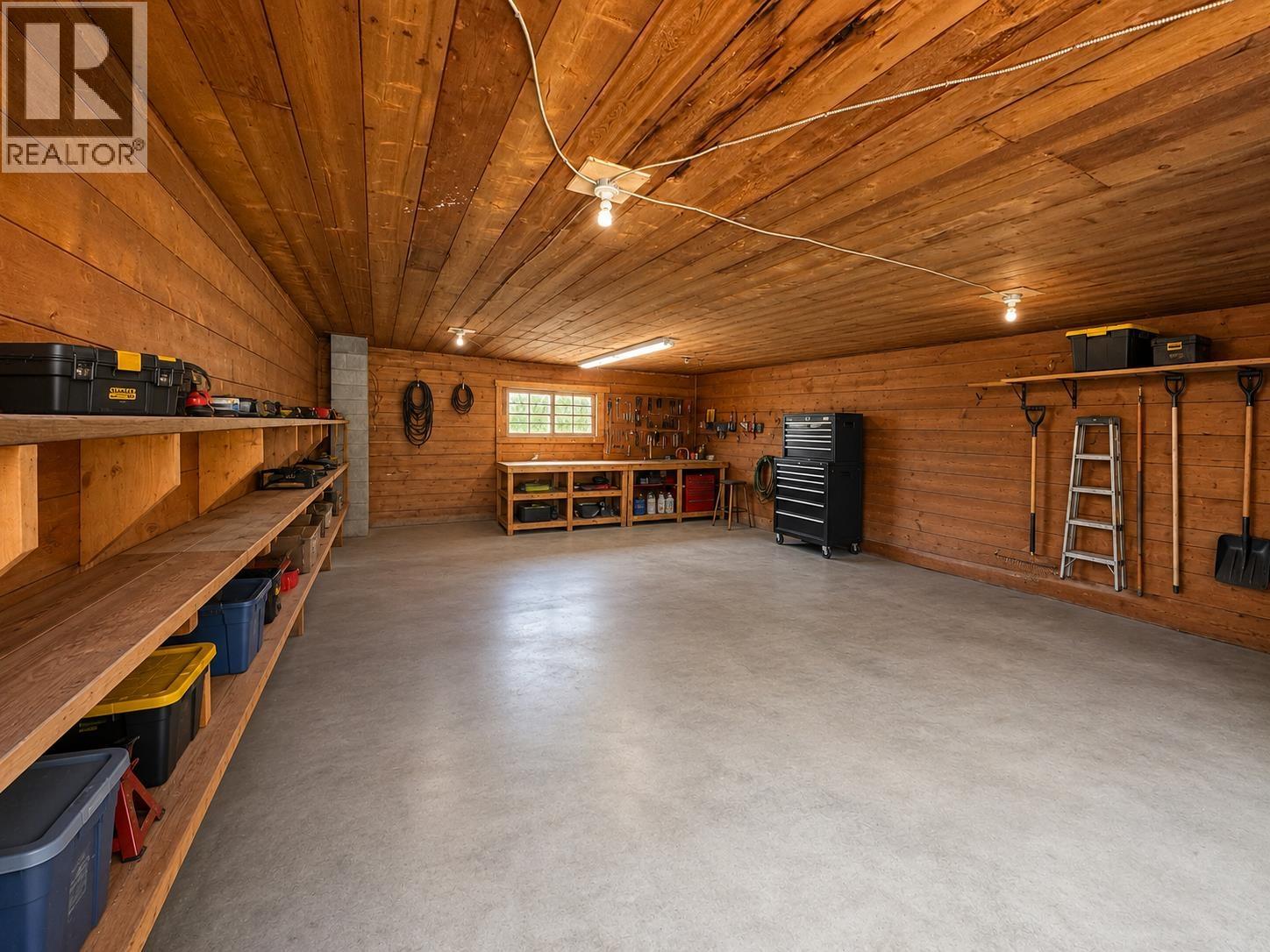 2707 MERRITT ROAD - 23
