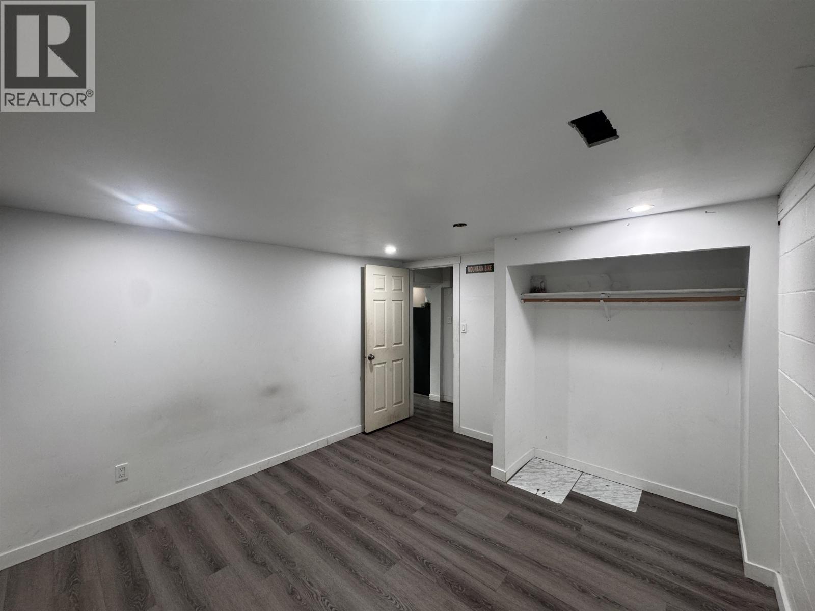 2707 MERRITT ROAD - 17