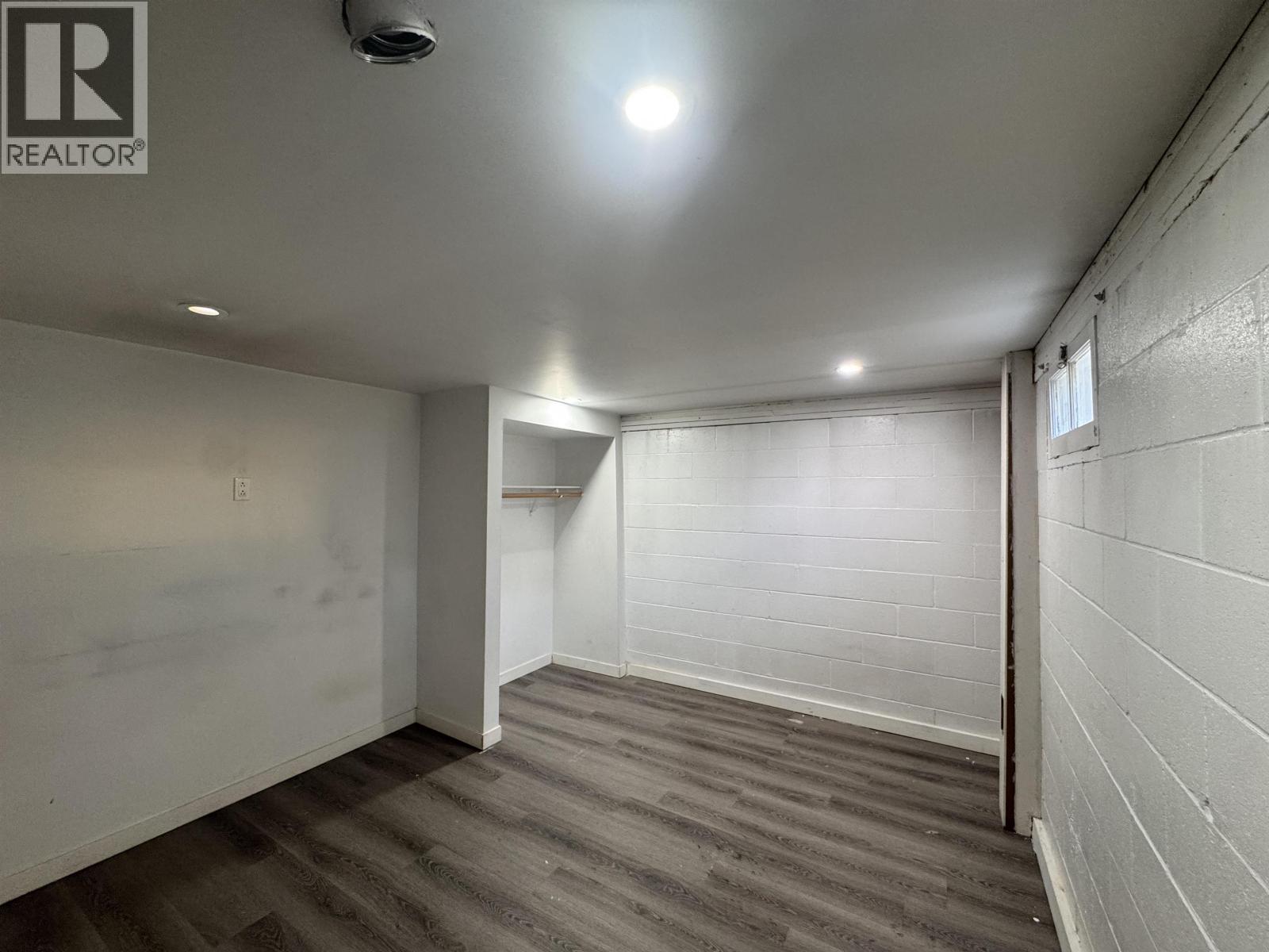 2707 MERRITT ROAD - 16