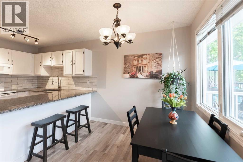 23 Selkirk Road W — photo 11