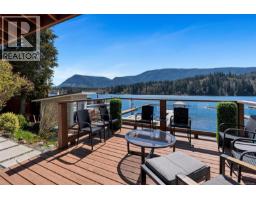 Living room - 8624 North Shore Rd, Lake Cowichan, BC V0R2G0 Photo 6