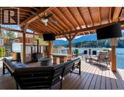 Laundry room - 8624 North Shore Rd, Lake Cowichan, BC V0R2G0 Photo 7
