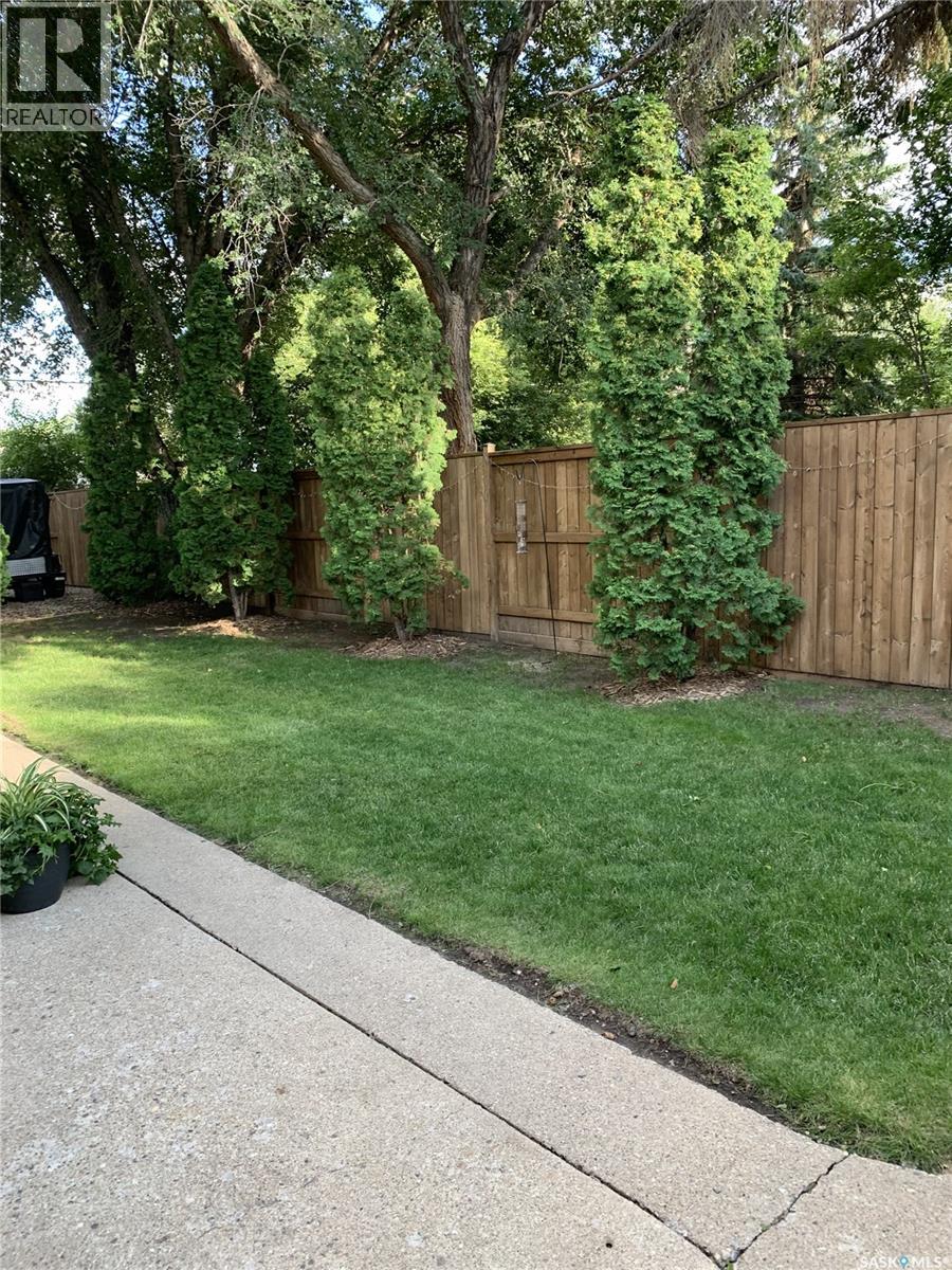 510 R AVENUE N - 35