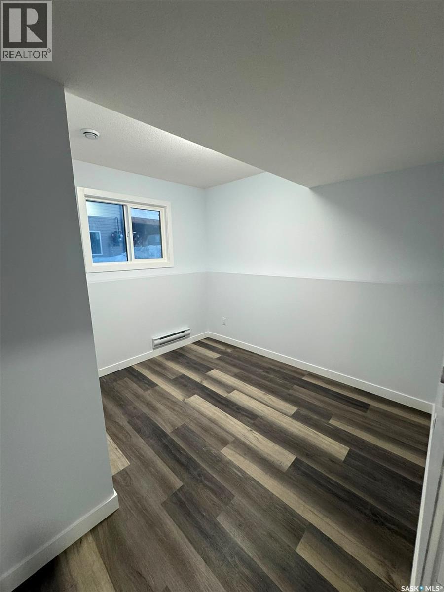 715 Bentley MANOR - 39