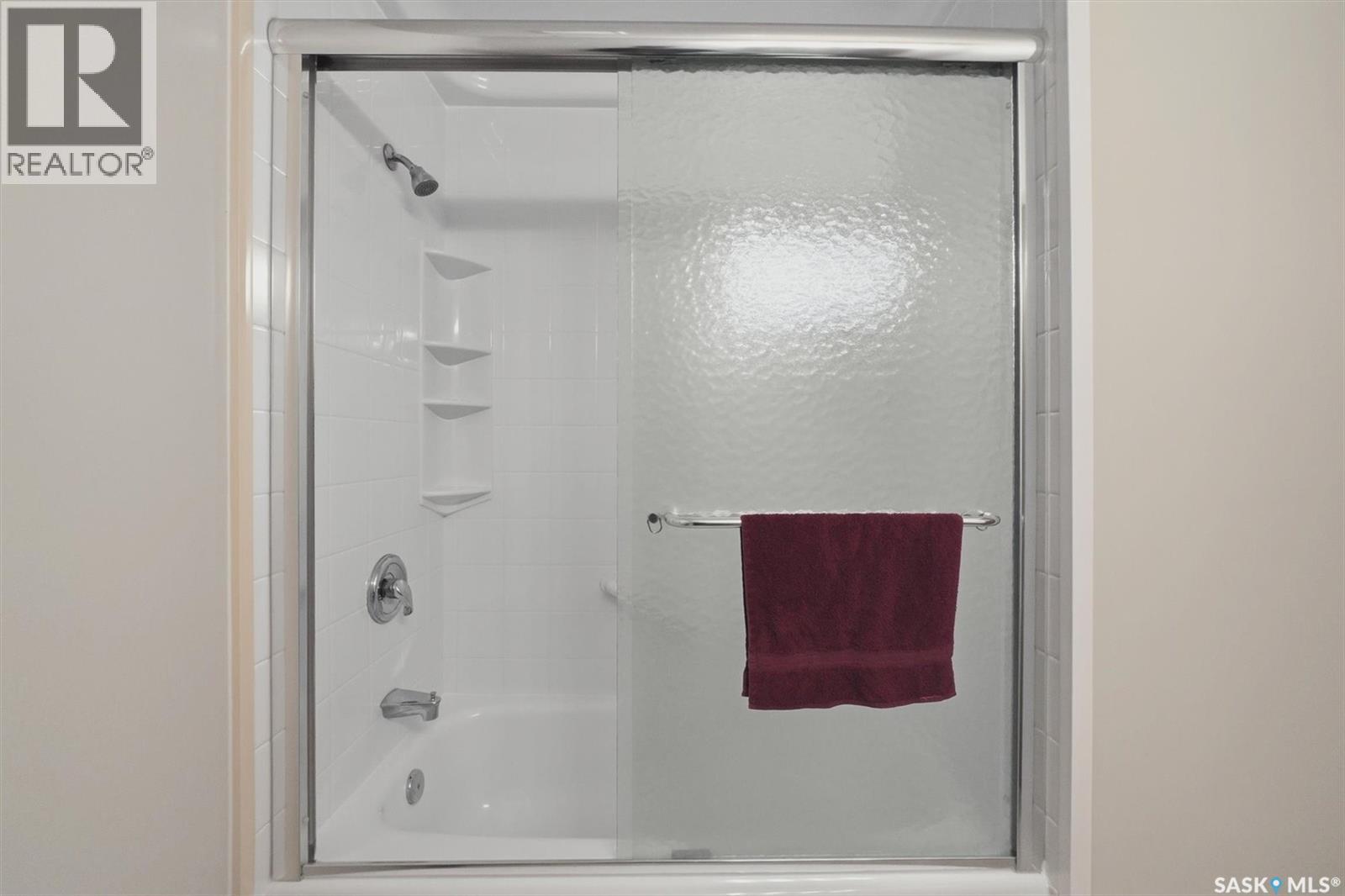 1218 MOSS AVENUE - 19